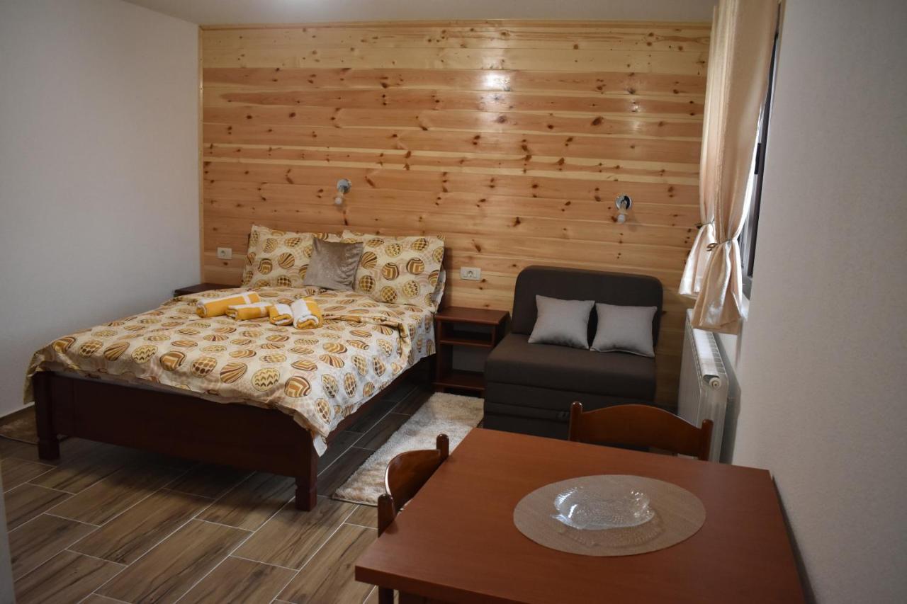 Deluxe Studio & Rooms Zarubica Zabljak  Bagian luar foto